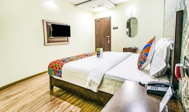 Princepark Vellore Exterior photo